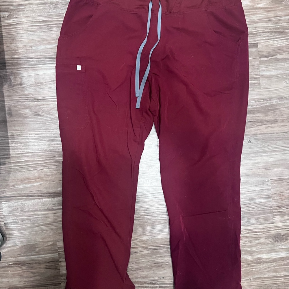 Figs Women's Burgundy Kade Pants